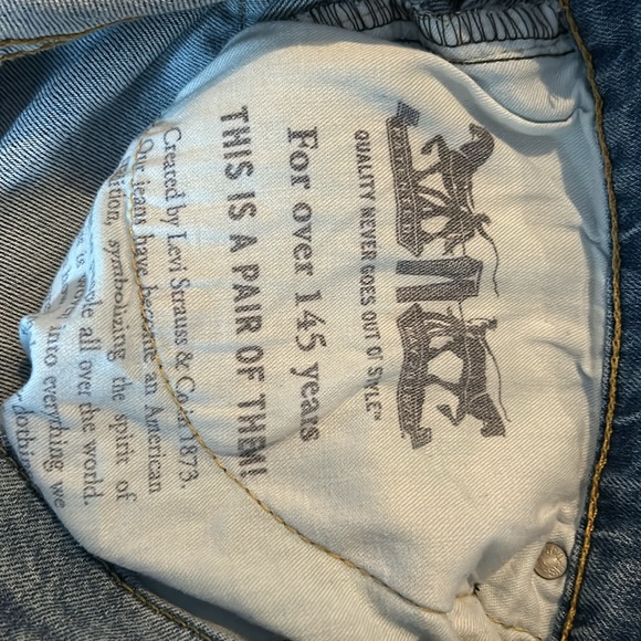 Men’s Levi’s jeans size 34 light wash straight leg - Picture 2 of 4